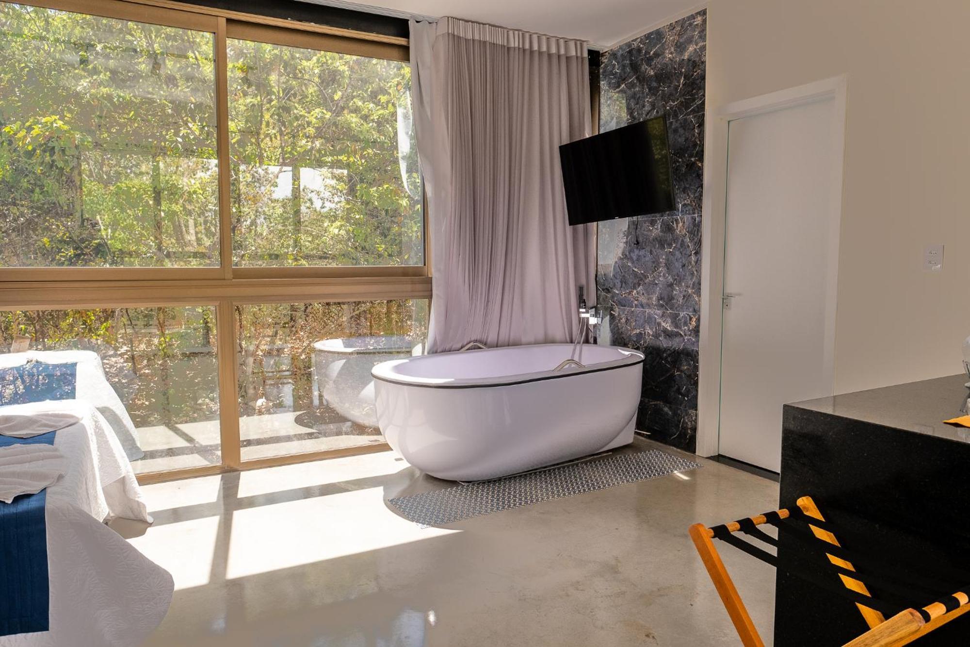 Ecolounge Studios ปิเรนนอโปลิส ภายนอก รูปภาพ