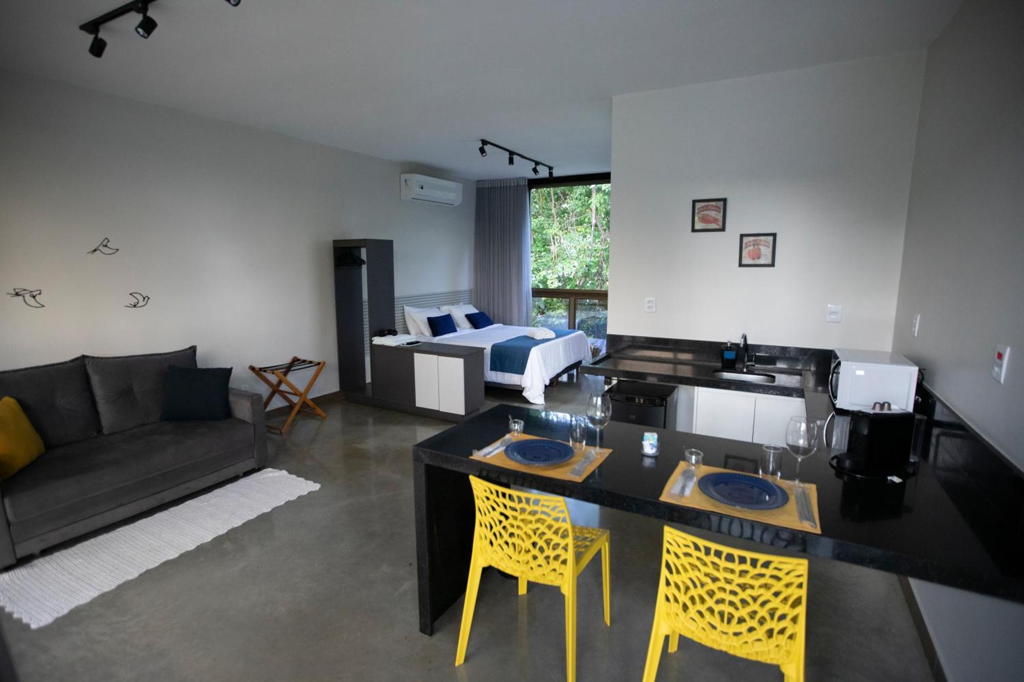 Ecolounge Studios ปิเรนนอโปลิส ภายนอก รูปภาพ